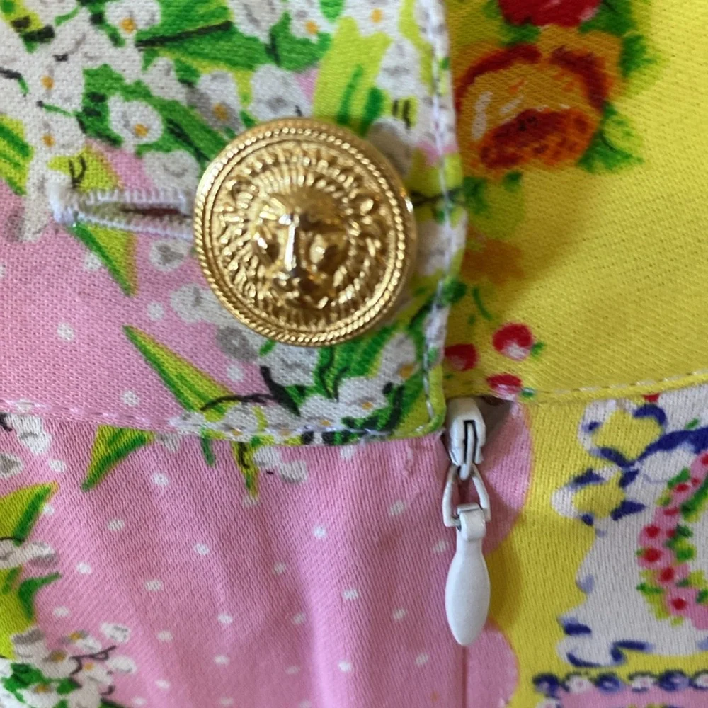 Versus Versace multi color pastel baroque graffiti pencil skirt logo collectible
